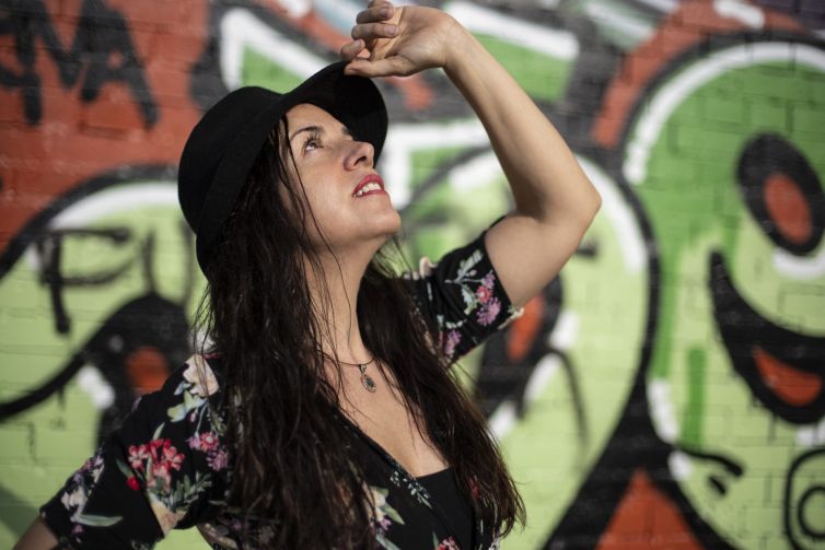 Alicia Graffiti green red