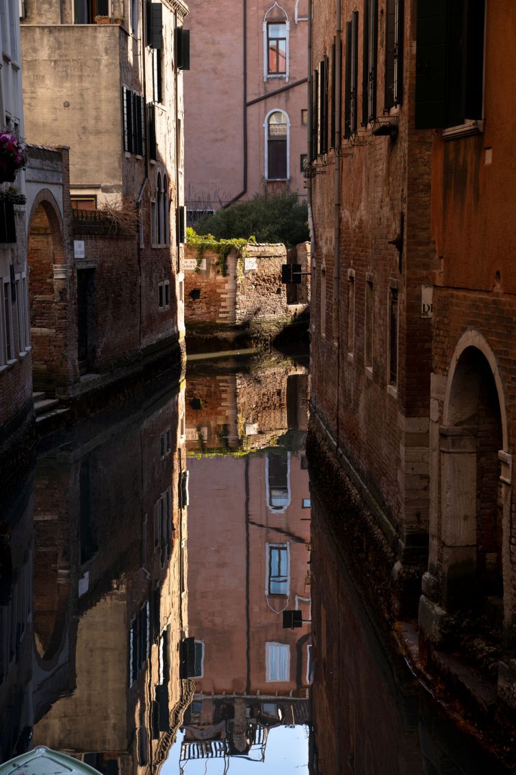 Venezia-Mirror_Insta