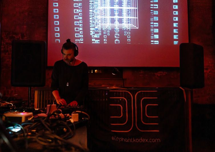 EK live @Crack-Bellmer Berlin